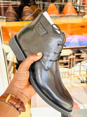 Buti Za Clarks Za Ngozi Imara Sana