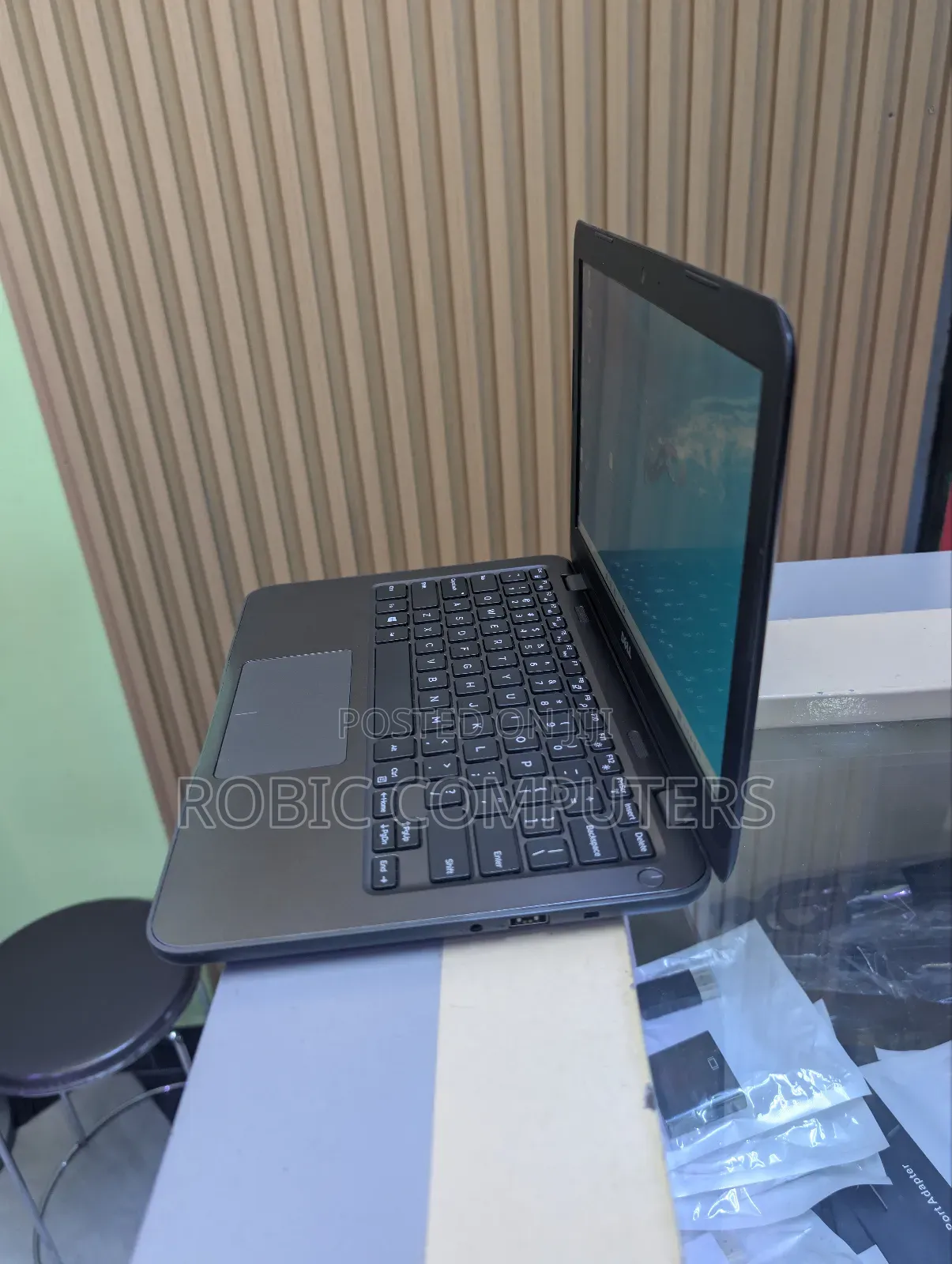 Laptop Dell Latitude 3180 4GB Intel SSD 32GB