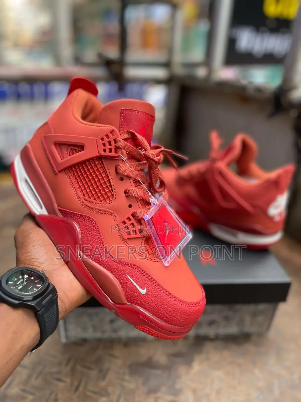 Retro Air Jordan 4