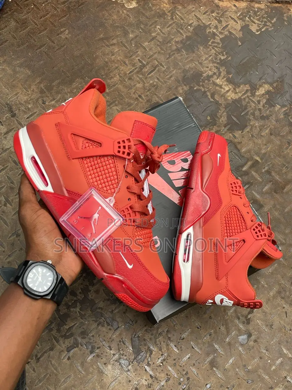 Retro Air Jordan 4