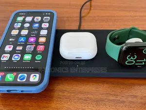 Anker A25m8 Ultra Compact 3in1 Qi2 Wireless Charger