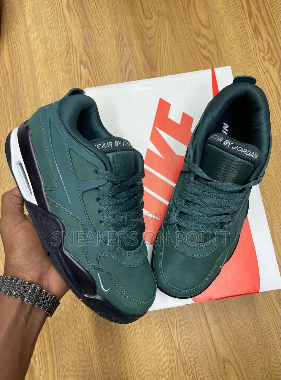 Air Jordan 4 Rm