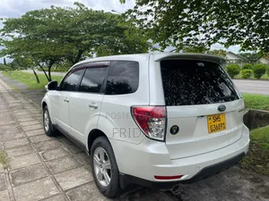 Subaru Forester 2011 White
