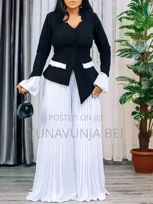 Fashionable 2pic Dresses 