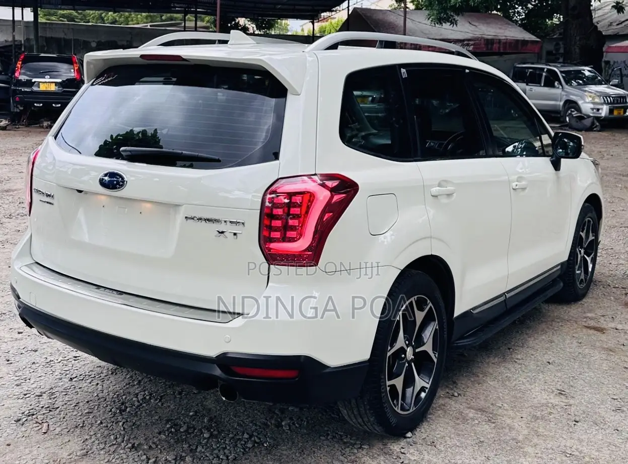 Subaru Forester 2.0XT Premium AWD 2016 White