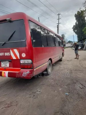 Toyota Coaster 2004 Red