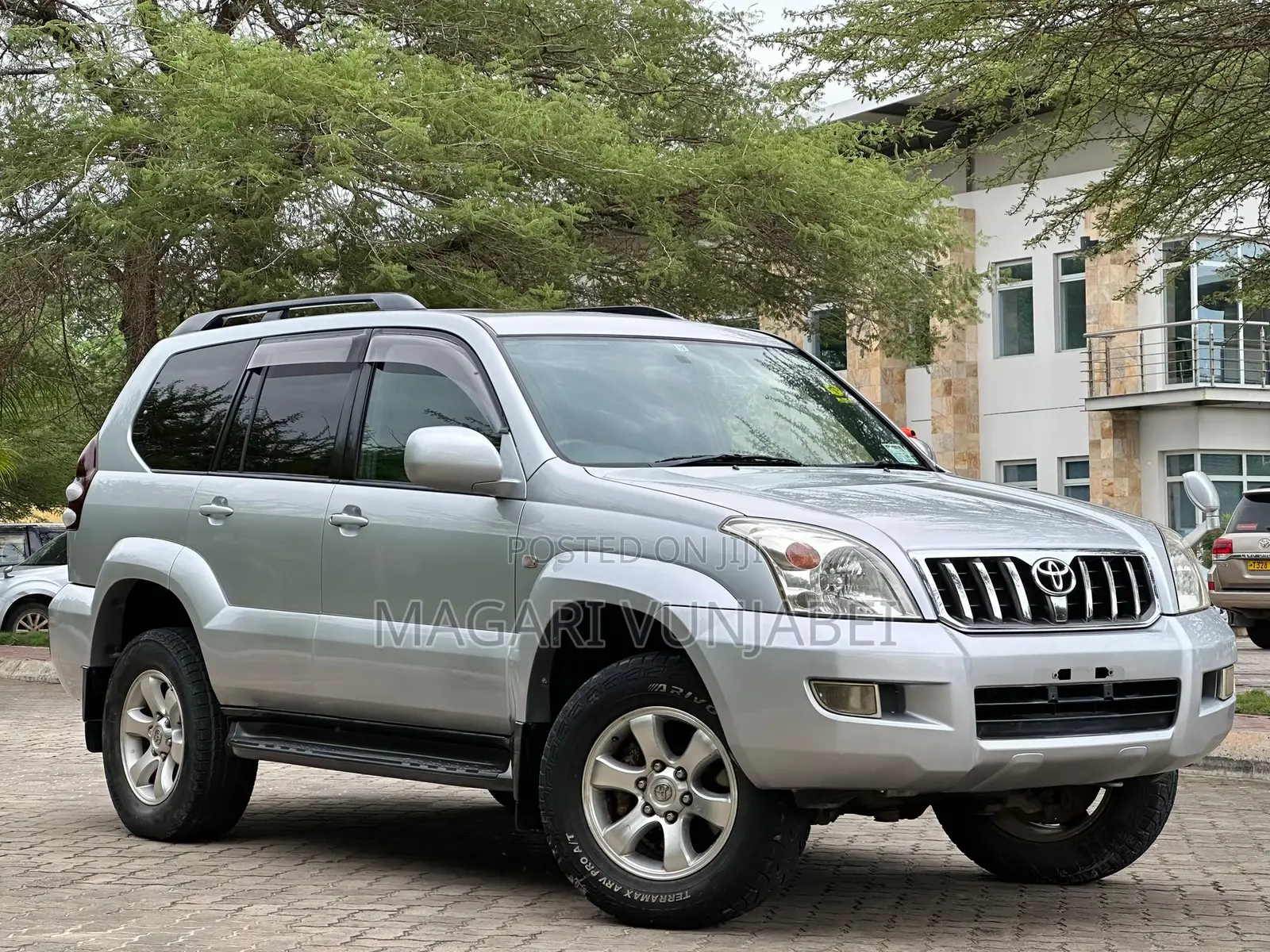 Toyota Land Cruiser Prado 2005 Silver