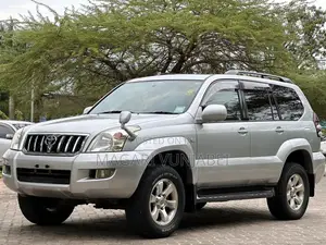 Toyota Land Cruiser Prado 2005 Silver