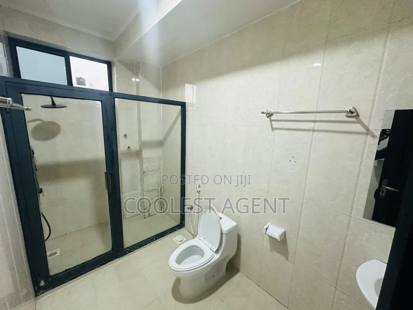 Furnished 3bdrm Apartment in Coolest Estate, Oyster Bay for rent