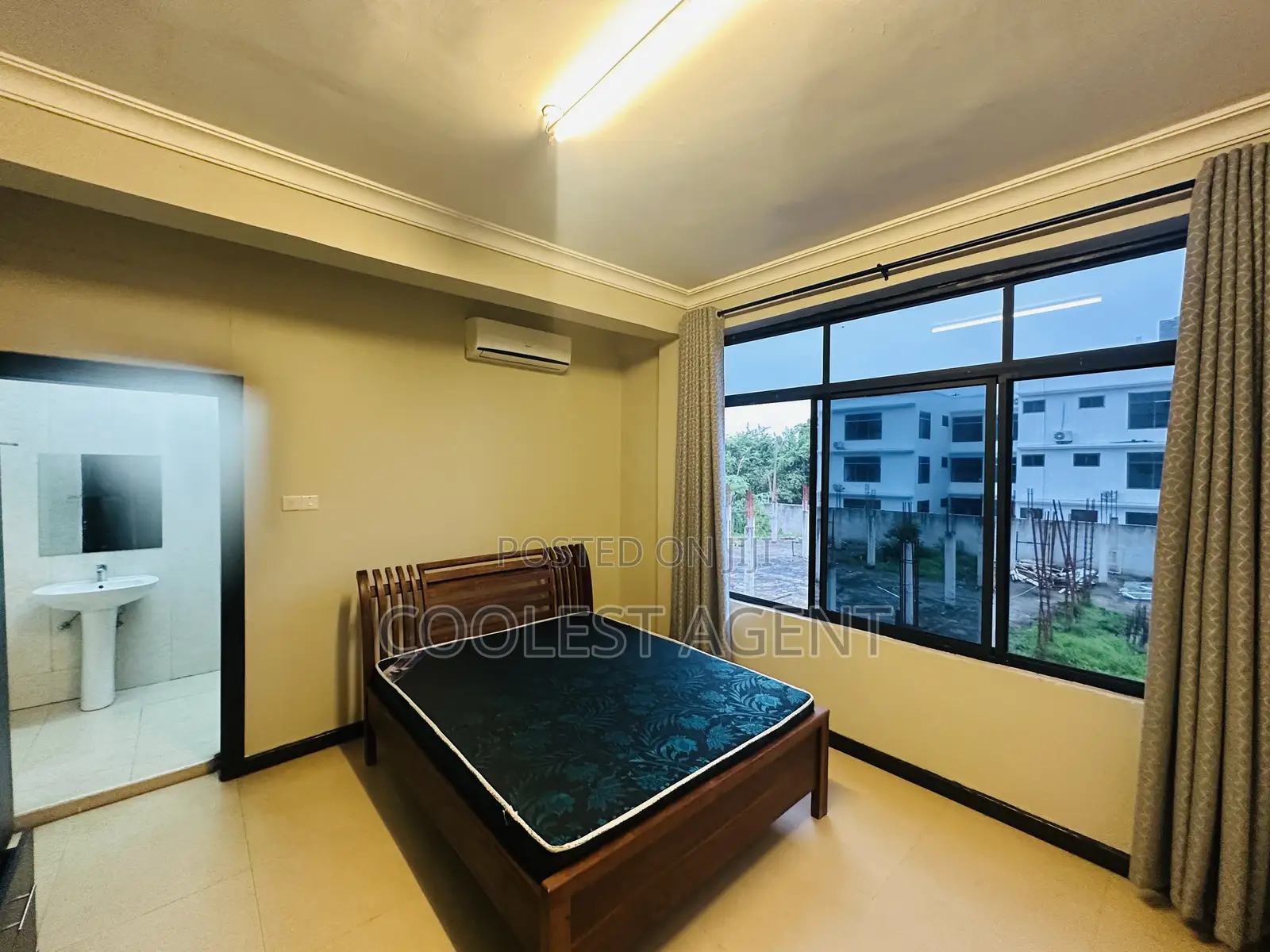 Furnished 3bdrm Apartment in Coolest Estate, Oyster Bay for rent