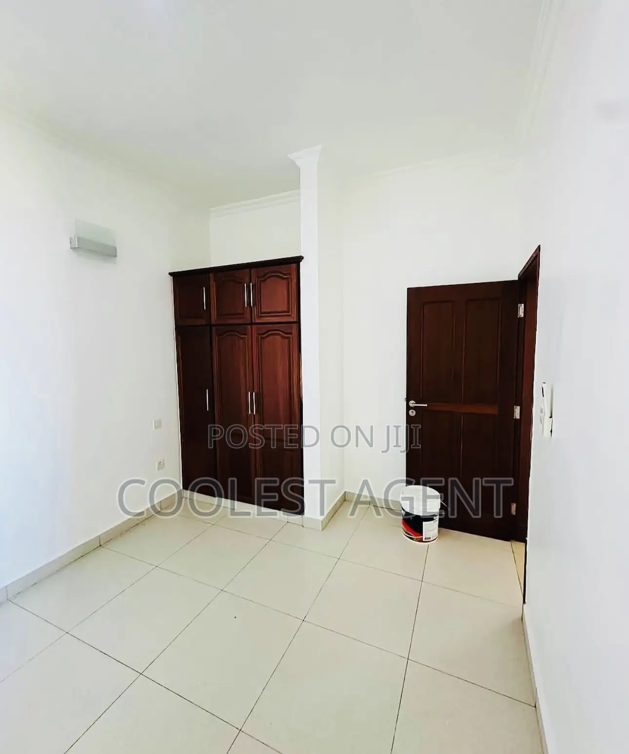 3bdrm Apartment in Coolest Estate, Mikocheni for sale