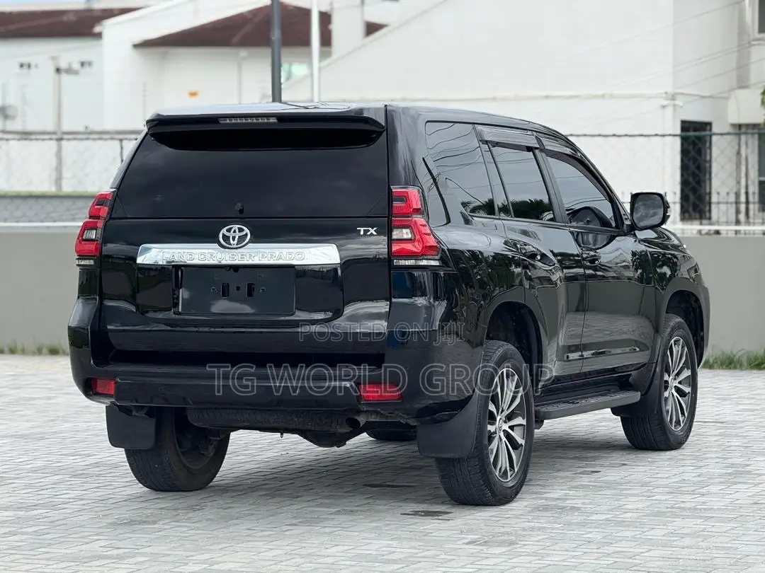 Toyota Land Cruiser Prado 2.7 2019 Black