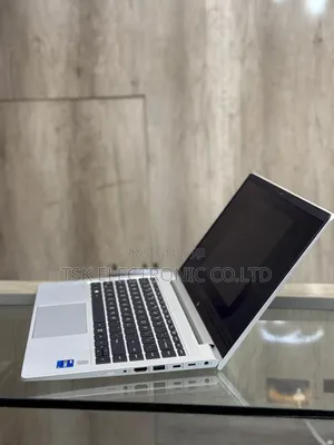 New Laptop HP EliteBook 640 G10 16GB Intel Core I7 SSD 512GB