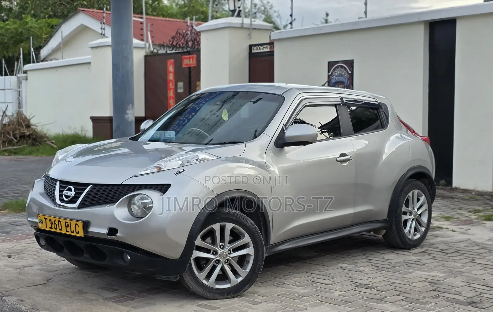 Nissan Juke 2011 Silver