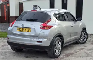 Nissan Juke 2011 Silver