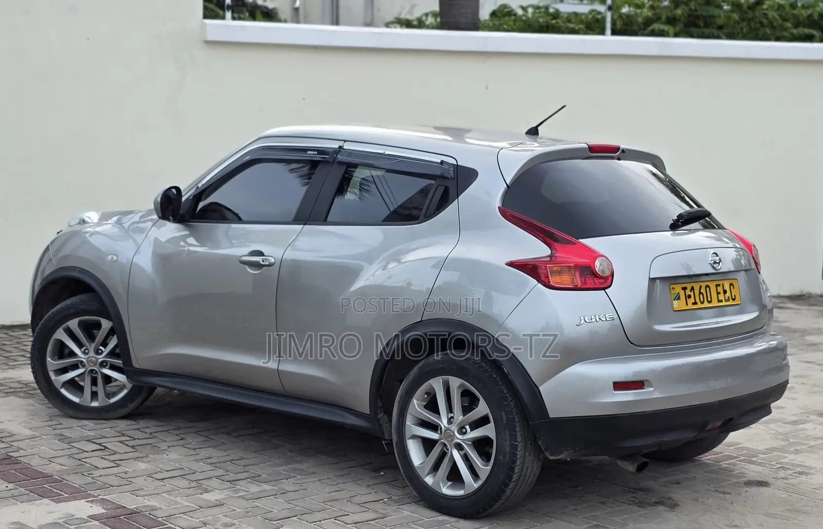 Nissan Juke 2011 Silver