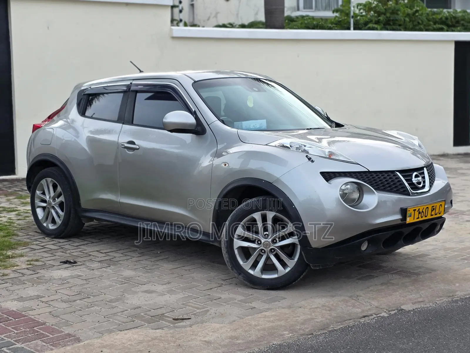 Nissan Juke 2011 Silver
