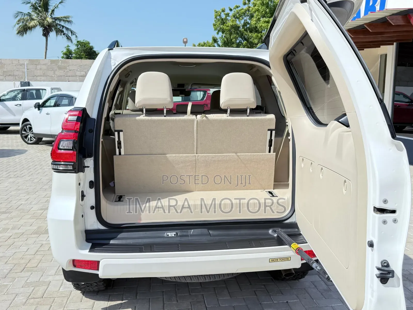 Toyota Land Cruiser Prado 2019 White