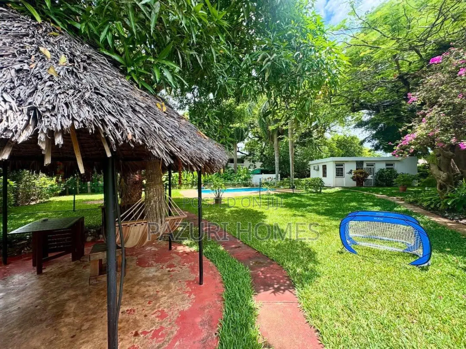 5bdrm House in Masaki Beach for rent