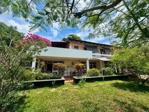 5bdrm House in Masaki Beach for rent