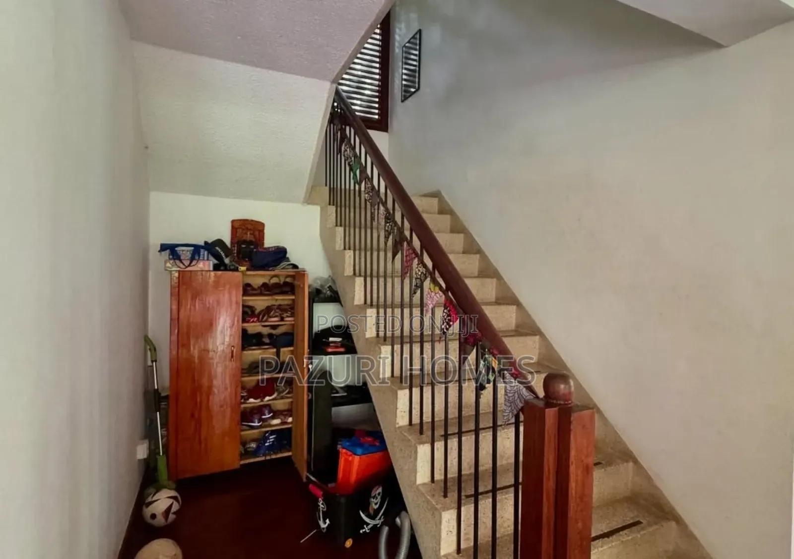 5bdrm House in Masaki Beach for rent
