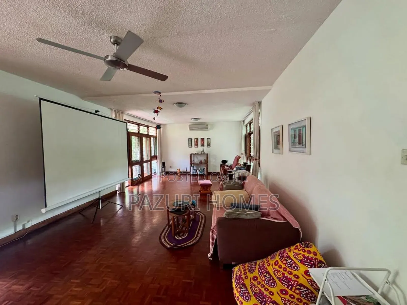 5bdrm House in Masaki Beach for rent