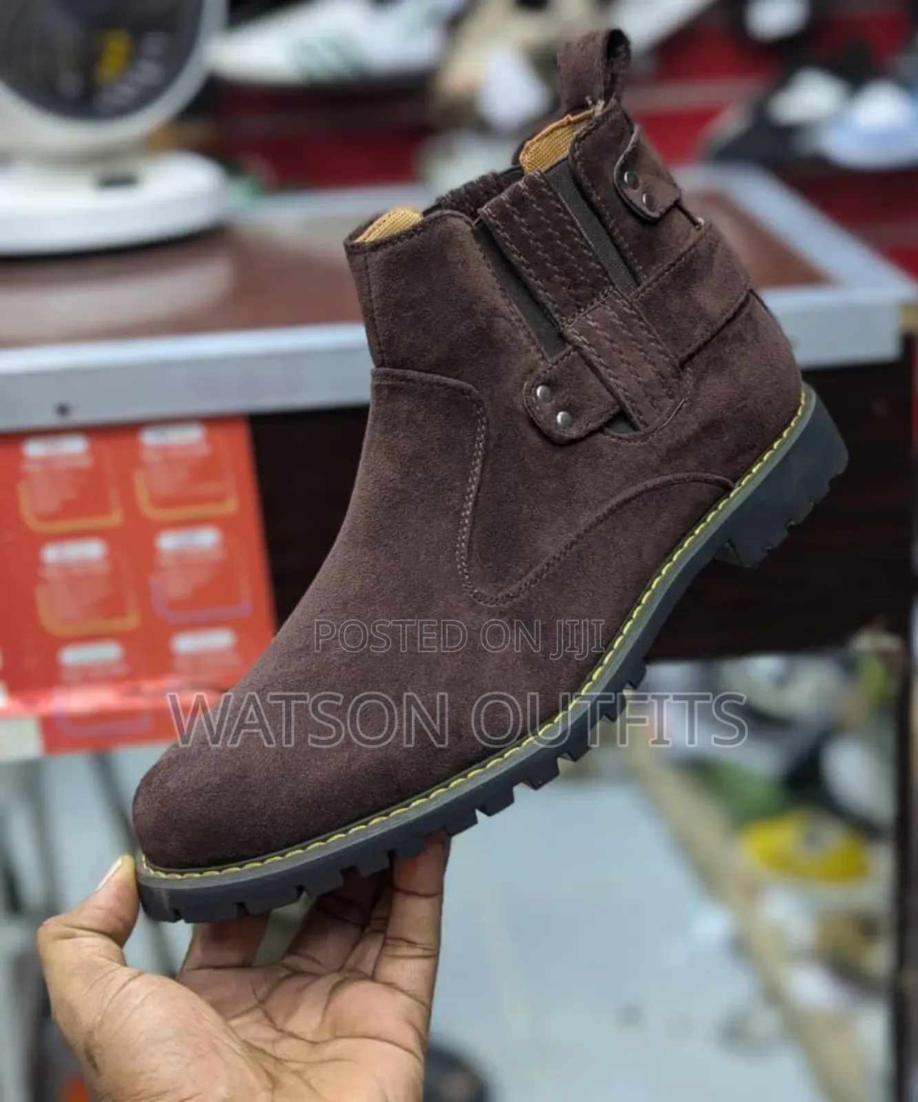 Cacatua Boots Za Rangi Nzuri Sana