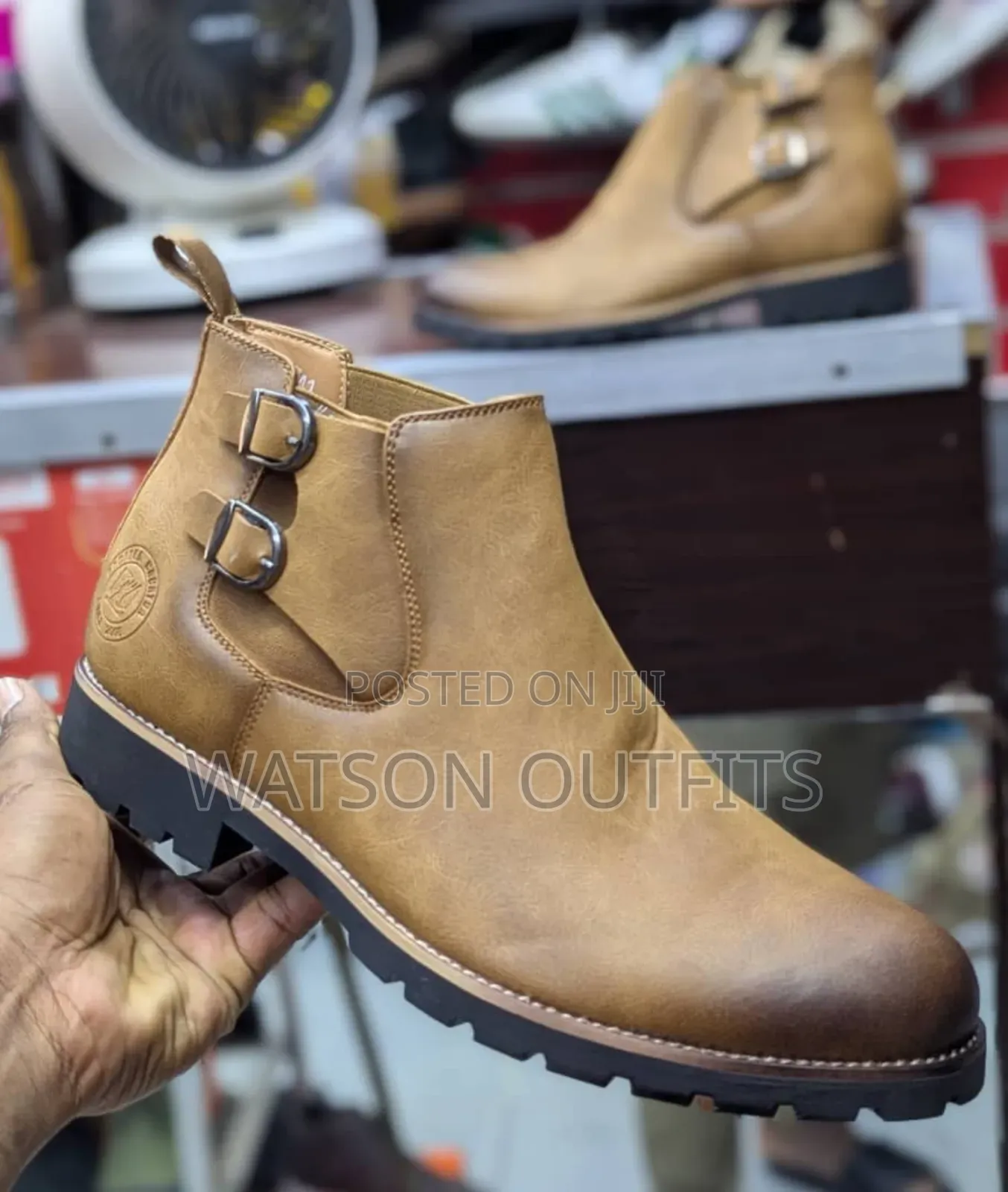 Cacatua Boots Za Rangi Nzuri Sana