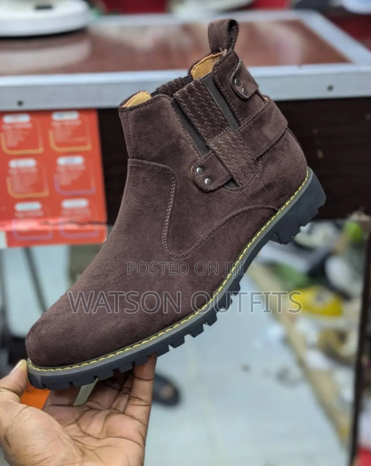 Cacatua Boots Za Rangi Nzuri Sana