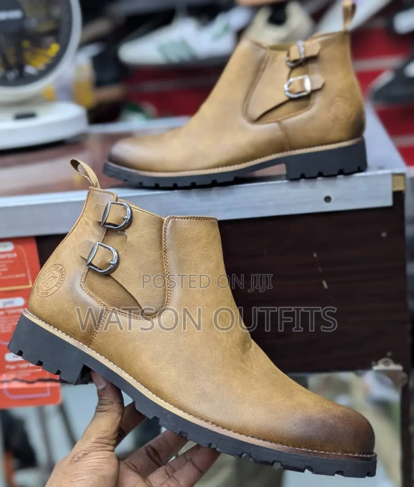Cacatua Boots Za Rangi Nzuri Sana