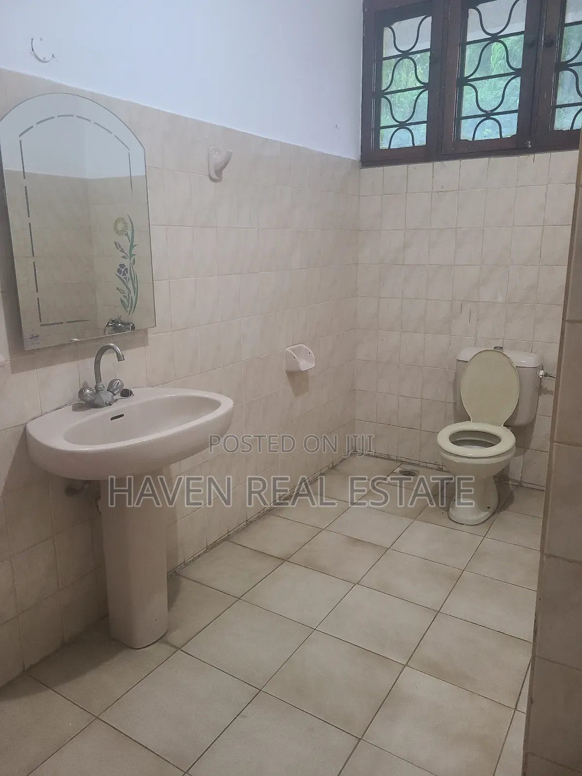 5bdrm House in Mikocheni for rent