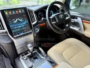 Toyota Land Cruiser 2022 Black