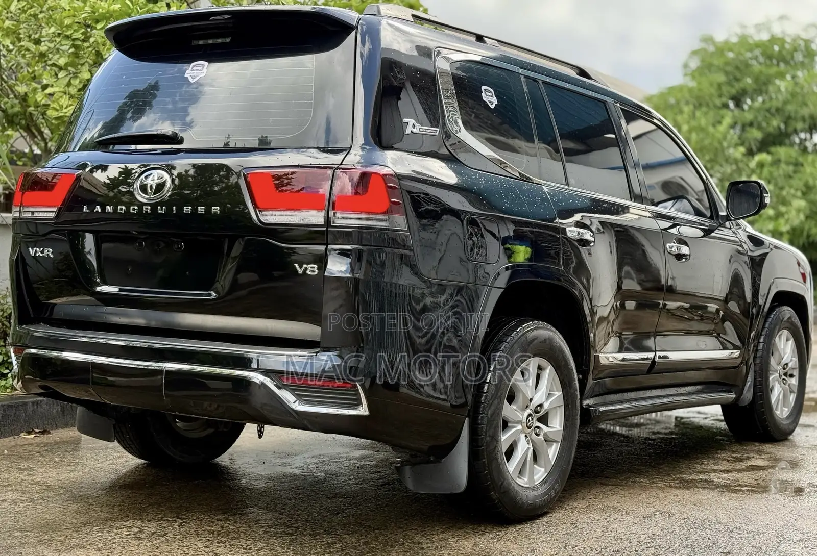 Toyota Land Cruiser 2022 Black