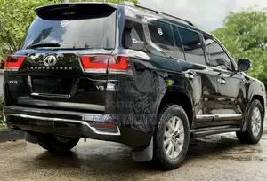 Toyota Land Cruiser 2022 Black