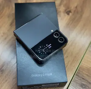 New Samsung Galaxy Z Flip4 128 GB Black