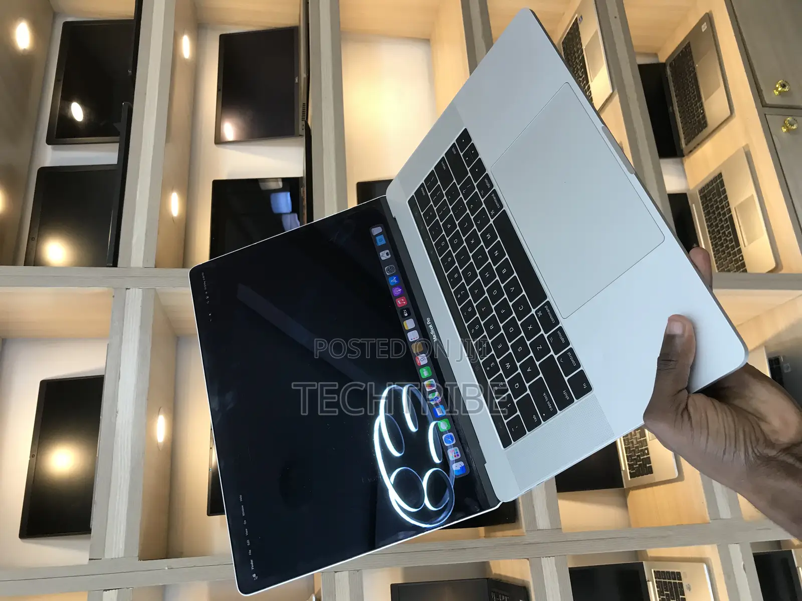 Laptop Apple MacBook Pro 2017 16GB Intel Core i7 SSD 512GB