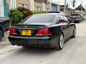 Toyota Crown Royale 2005 Black