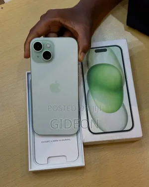 New Apple iPhone 15 256 GB Green