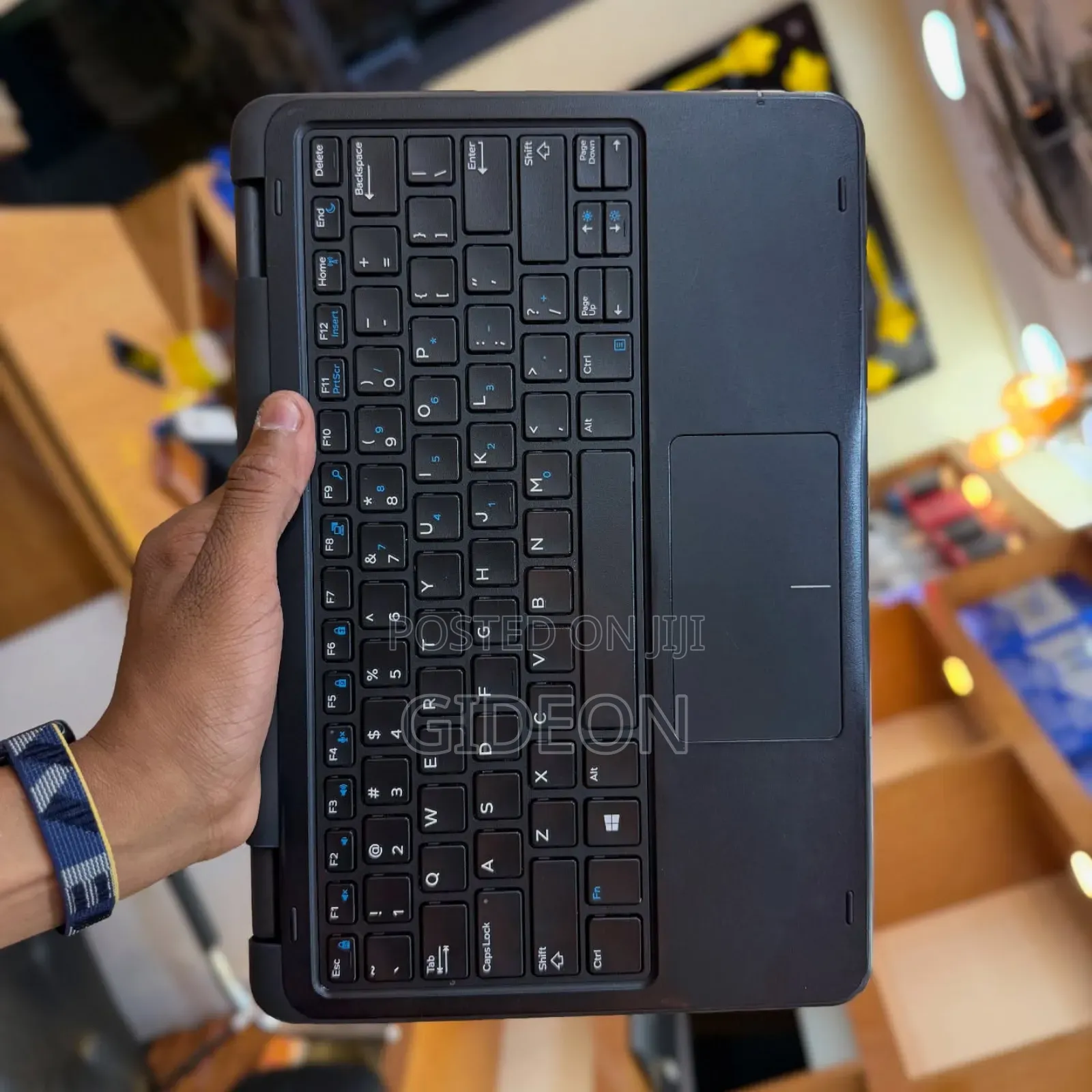 Laptop Dell Latitude 3189 4GB Intel SSD 128GB