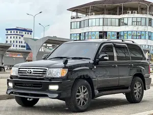 Toyota Land Cruiser 2000 Black