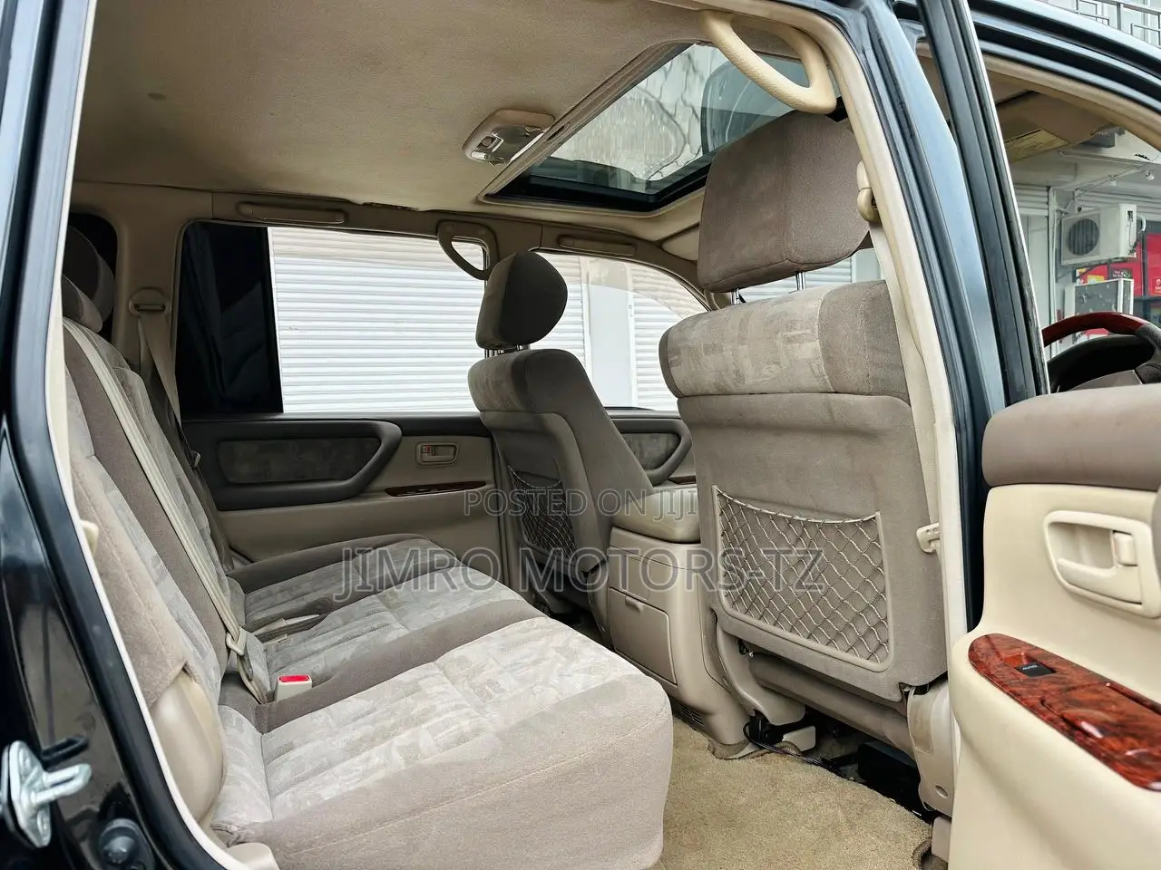 Toyota Land Cruiser 2000 Black