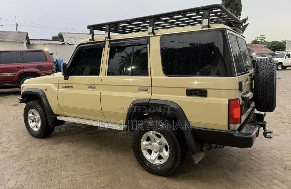 Toyota Land Cruiser 2015 Beige