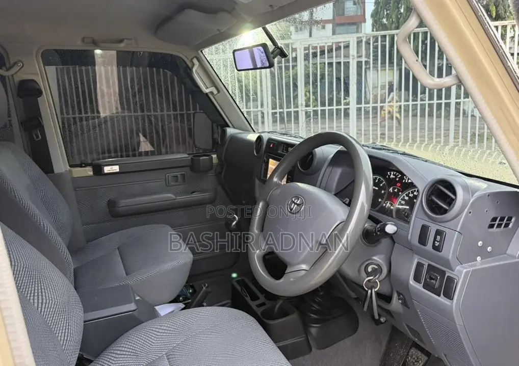 Toyota Land Cruiser 2015 Beige