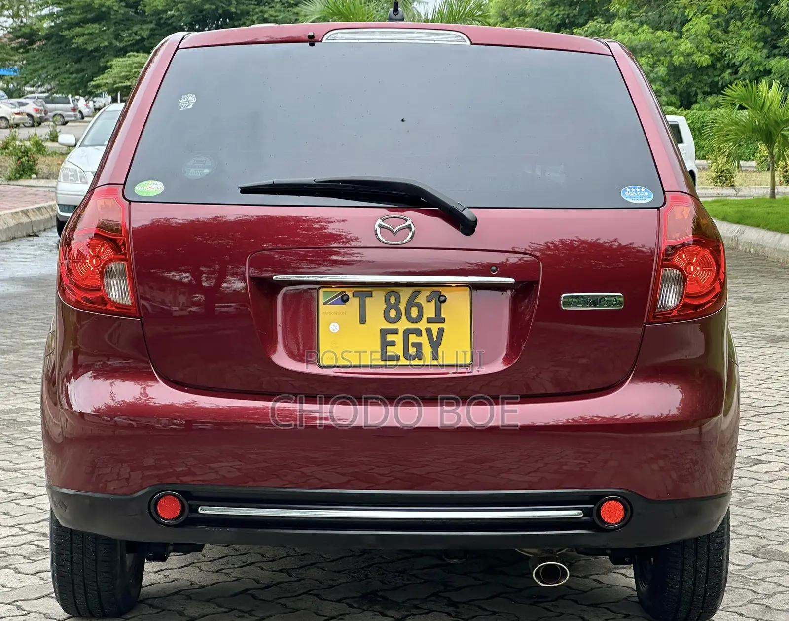 Mazda Verisa 2011 Burgundy