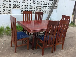 Dinning Table Mbao Viti 6 Imenyooka Mno Bado Ina Viwango
