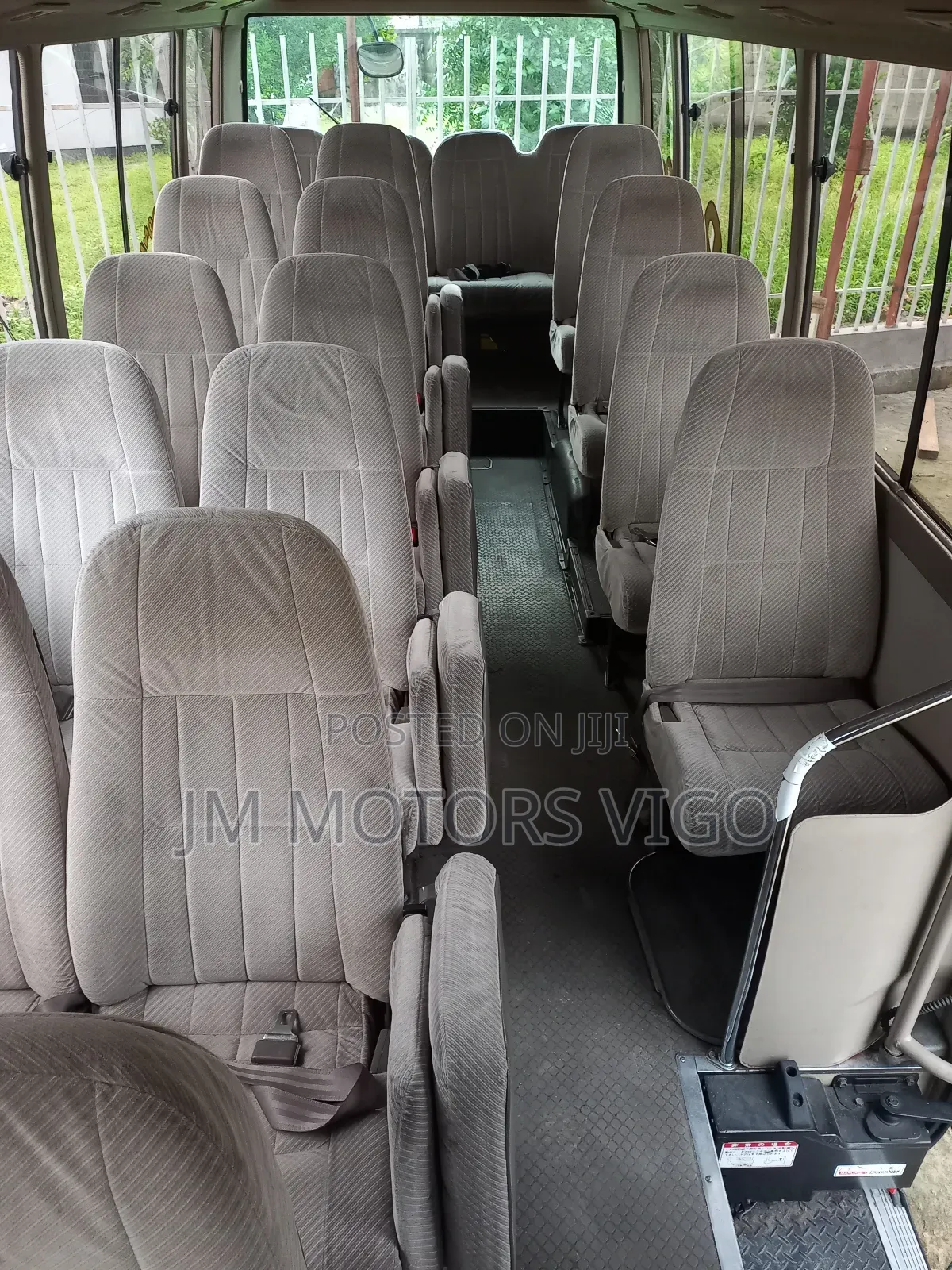 Toyota Coaster 2000 Beige