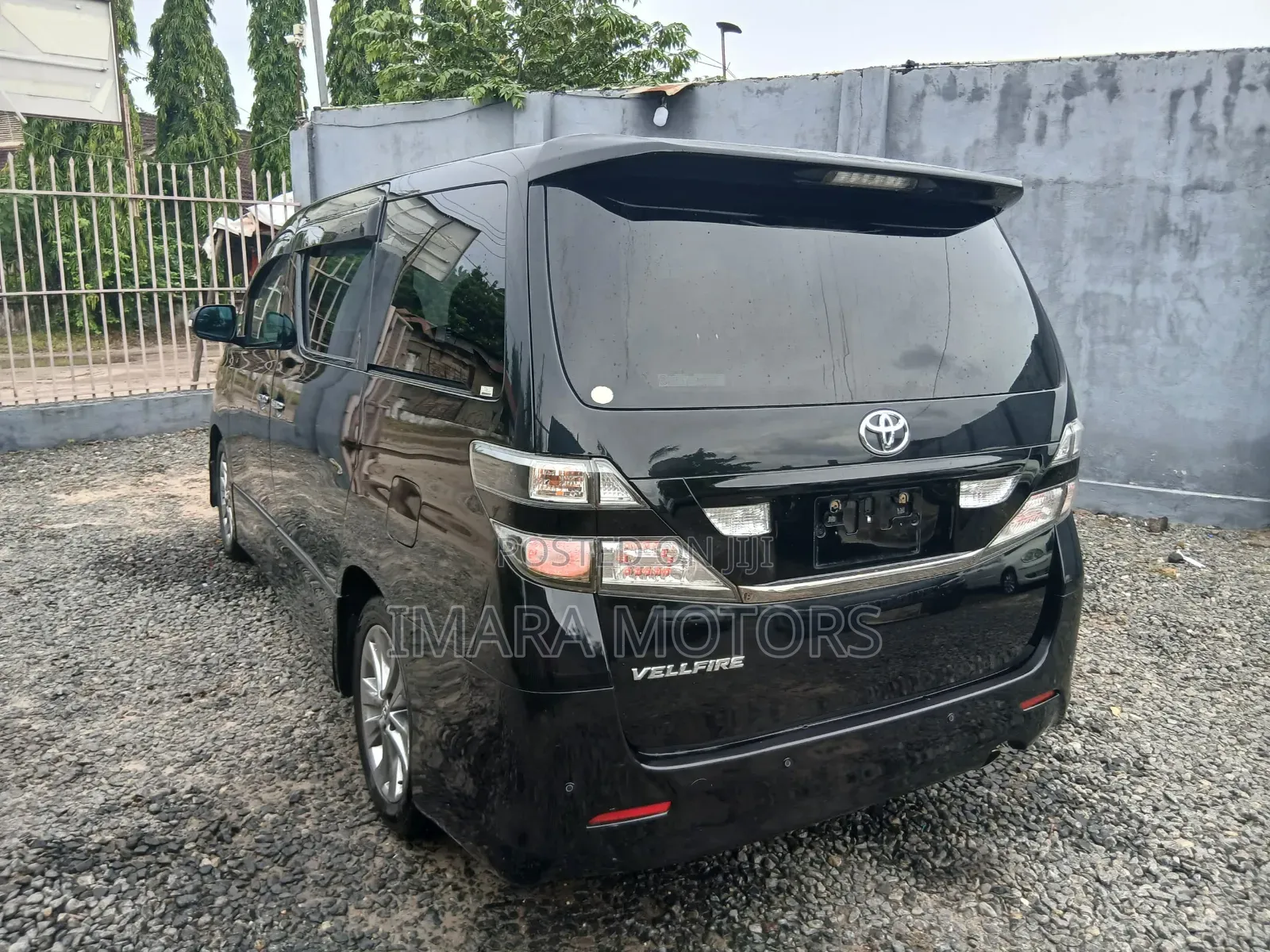 Toyota Vellfire 2010 Black