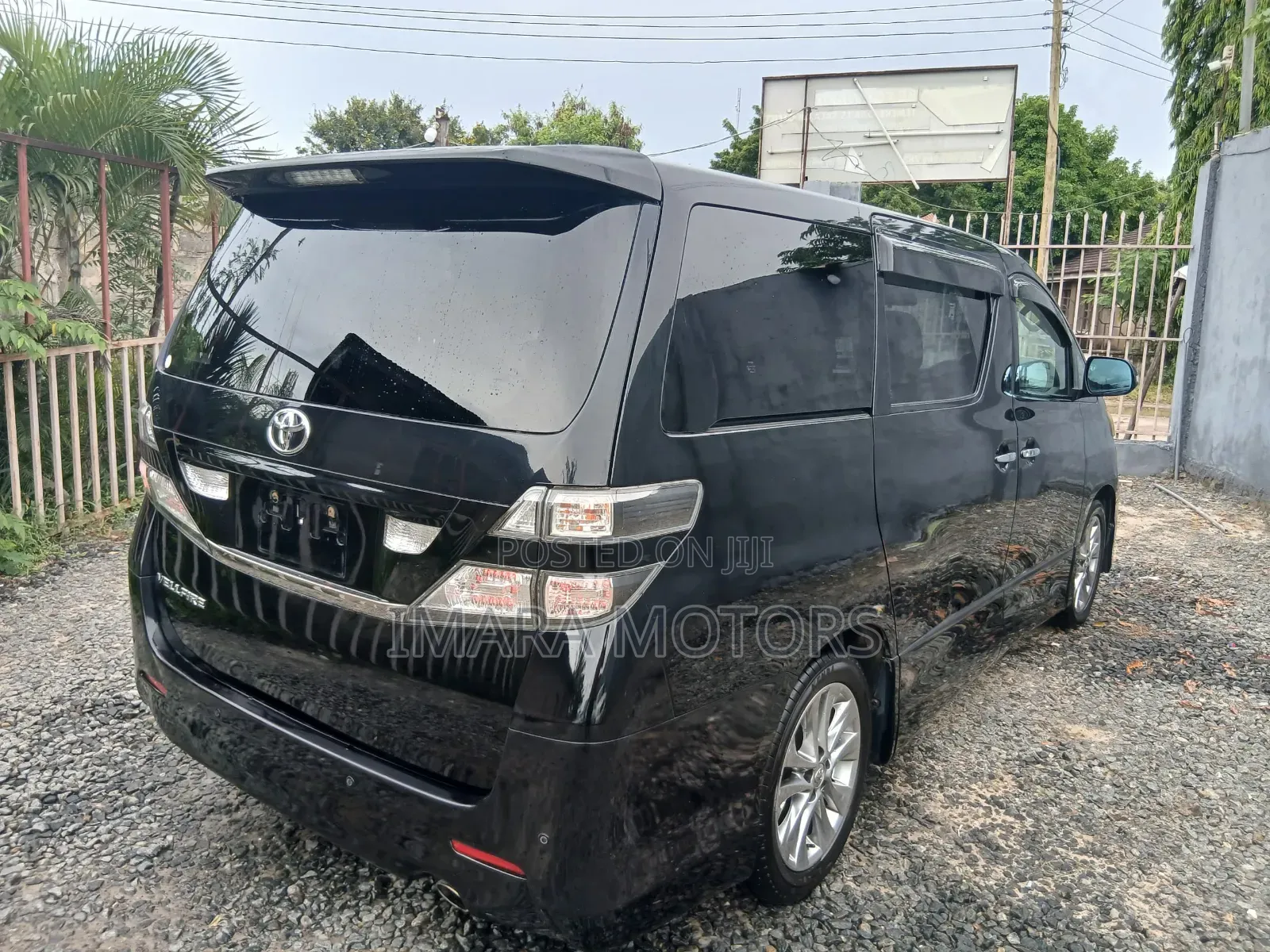 Toyota Vellfire 2010 Black