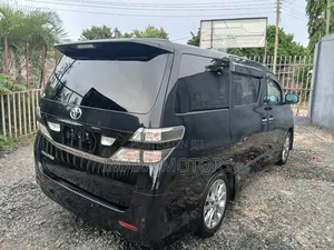 Toyota Vellfire 2010 Black