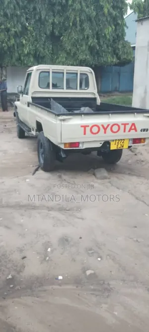 Toyota Land Cruiser HDJ 100 4.2 D 1998 Beige